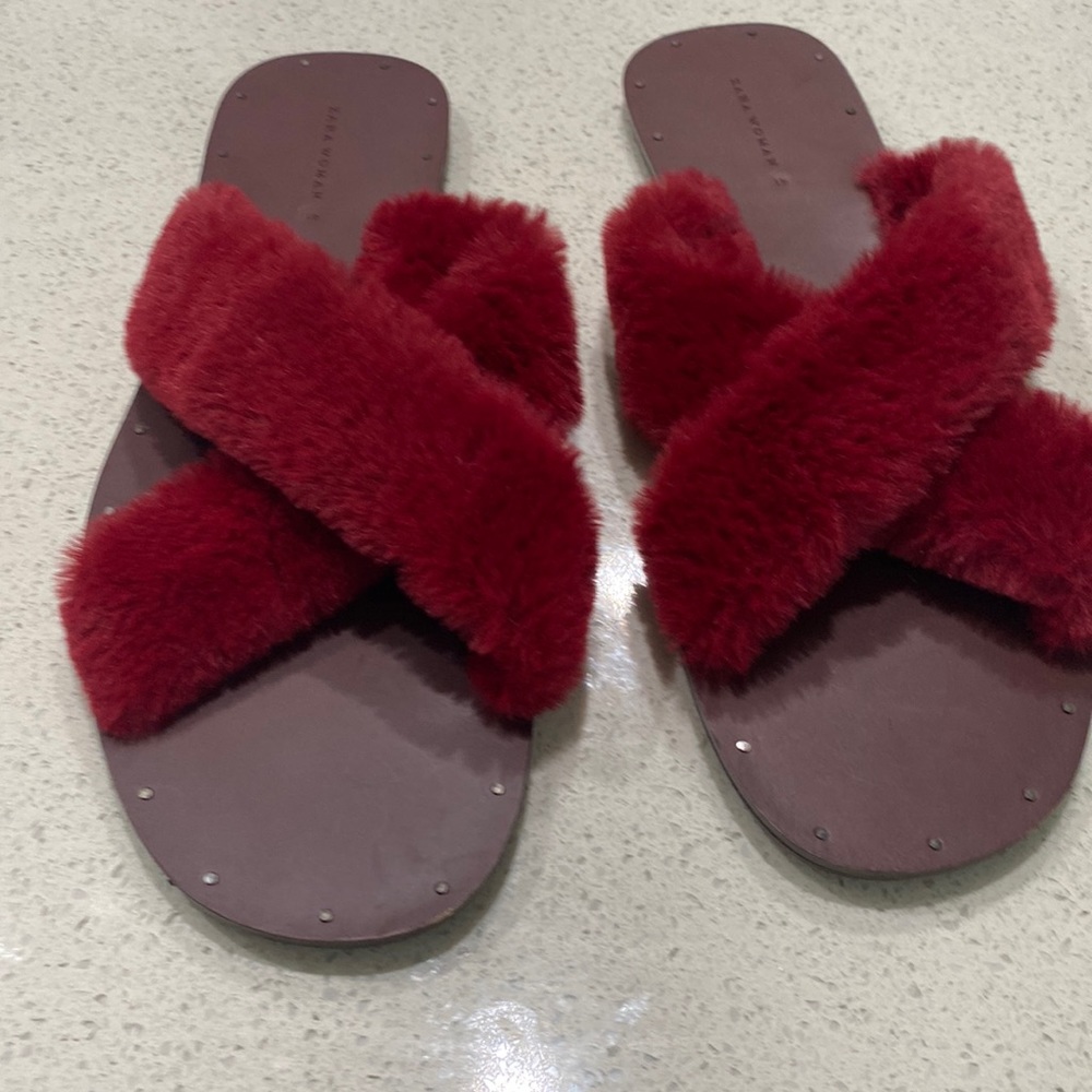 Zara sandals size 41